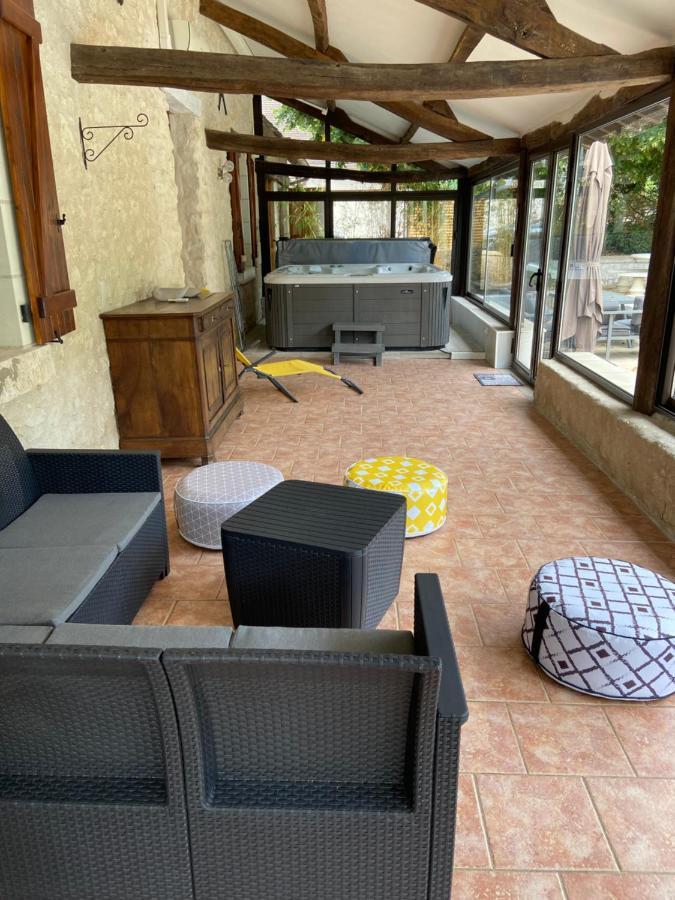 La Charmeraie : Gite De Charme, Piscine Et Spa Thésée Zewnętrze zdjęcie